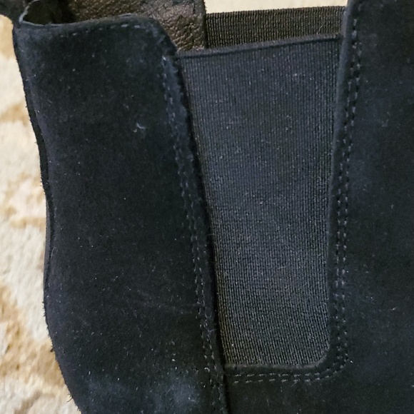 Nordstrom BOS&Co Portugal Chelsea black suede waterproof pull on Booties size 9 - Picture 14 of 16